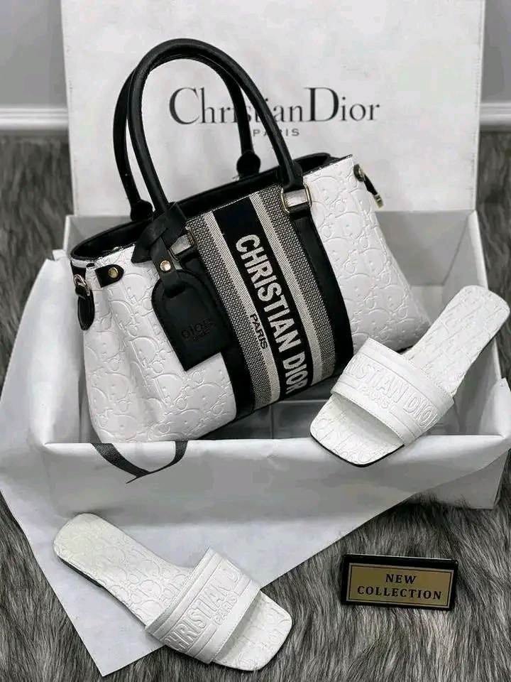 Sacs et accessoires de marque disponibles - Miniature 7
