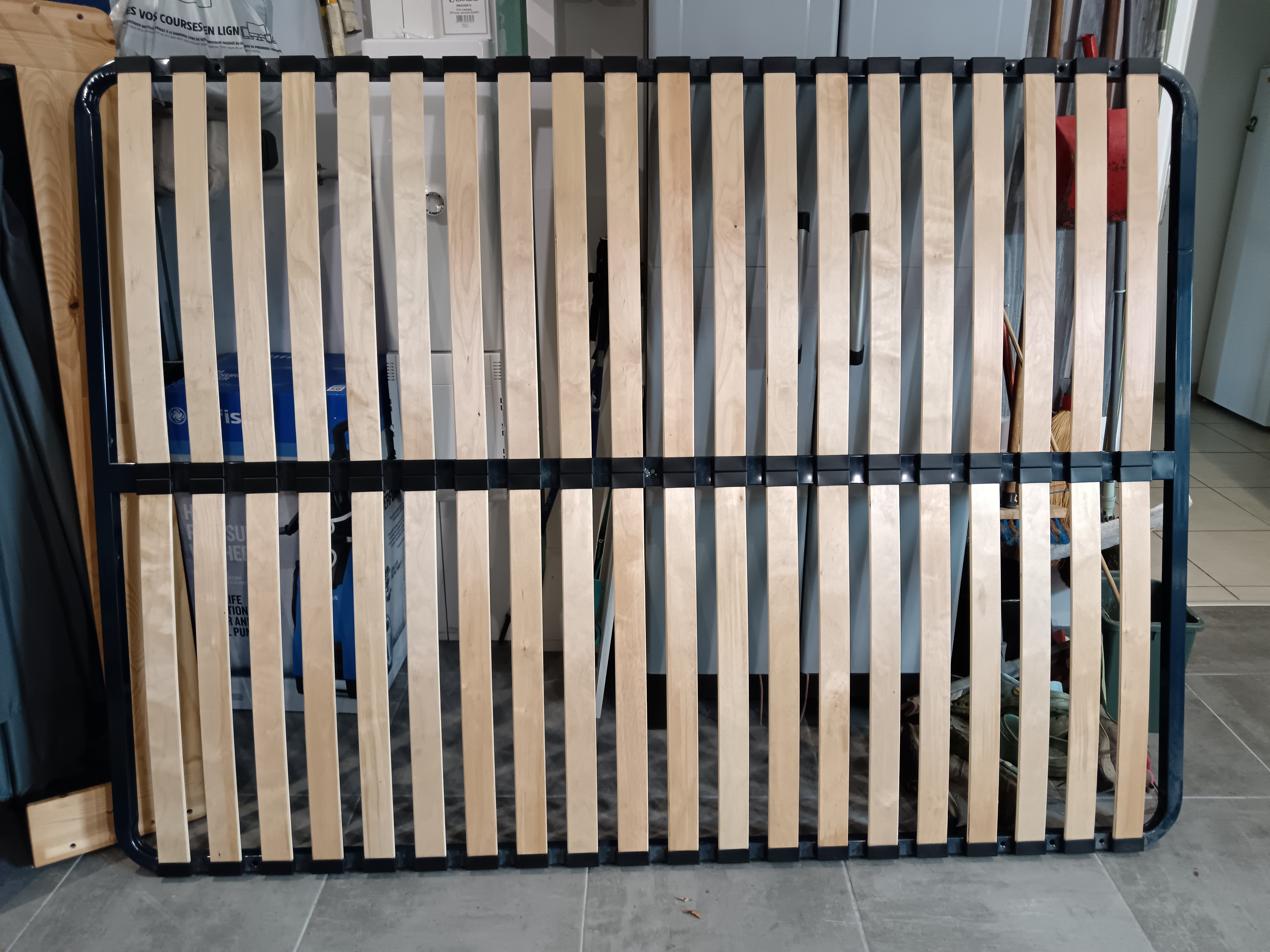 sommier plat+ lit en bois
