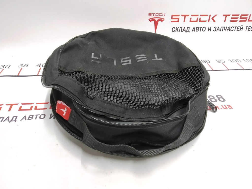 Étui-sac chargeur Tesla tous modèles 1058221-01