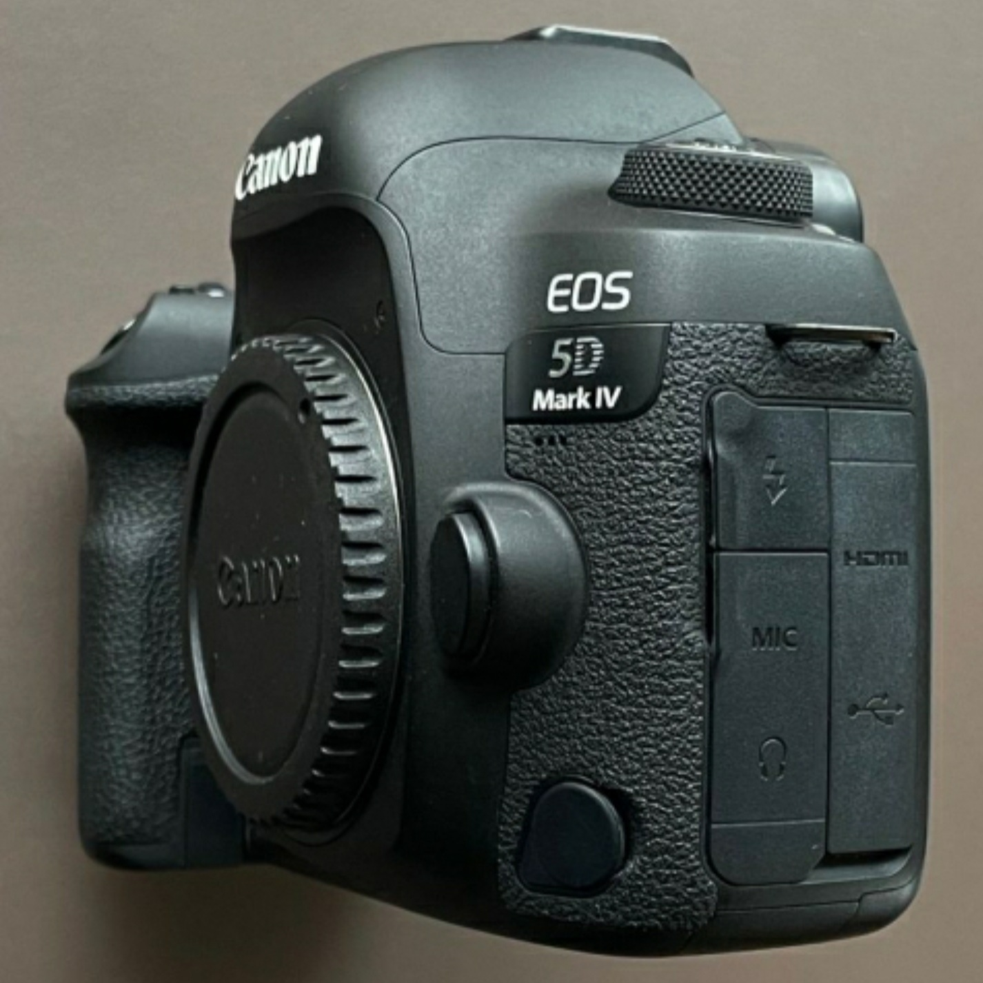 Canon EOS 5D Mark IV