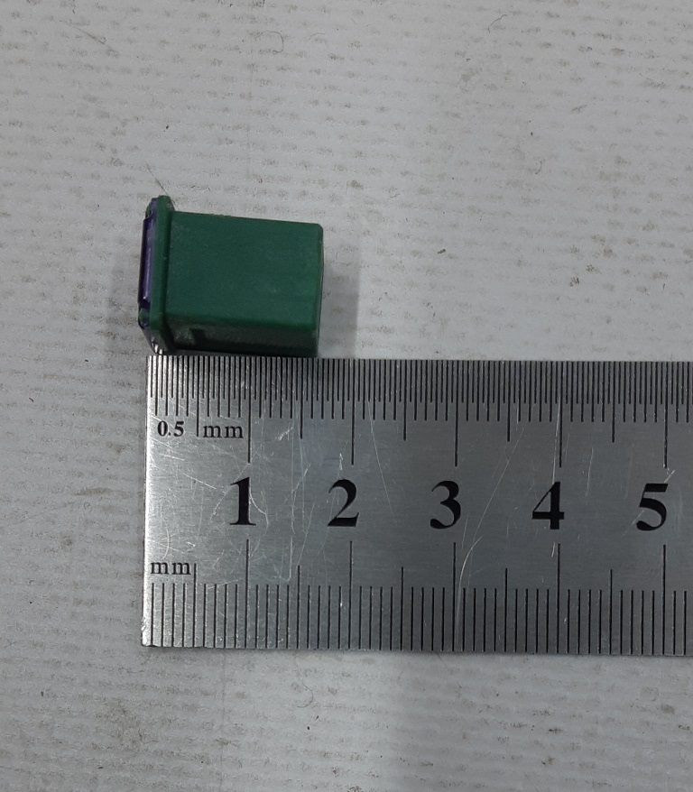 Fusible JCASE LOWPROFILE 40A Tesla {MS_MSR_MX} 1052261-40-A