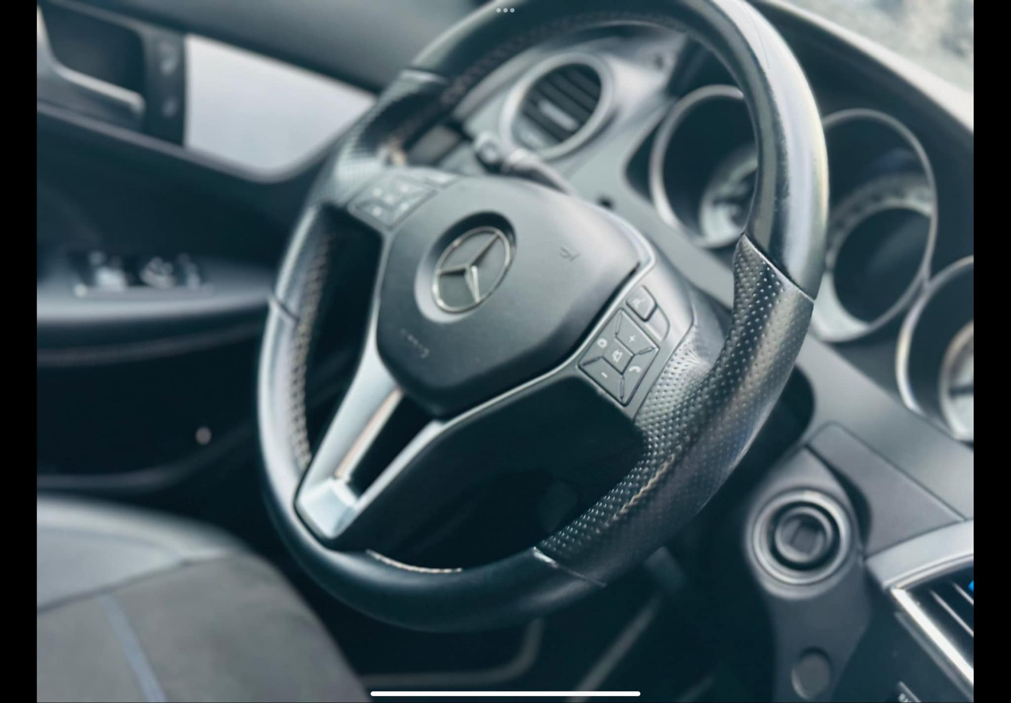 mercedes benz - Miniature 6