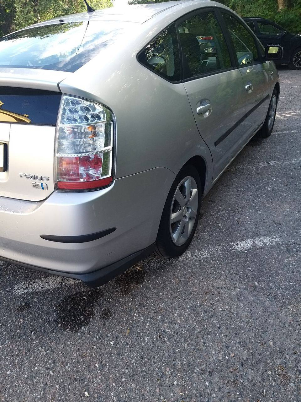Vente voiture Toyota prius en bon état - Miniature 2