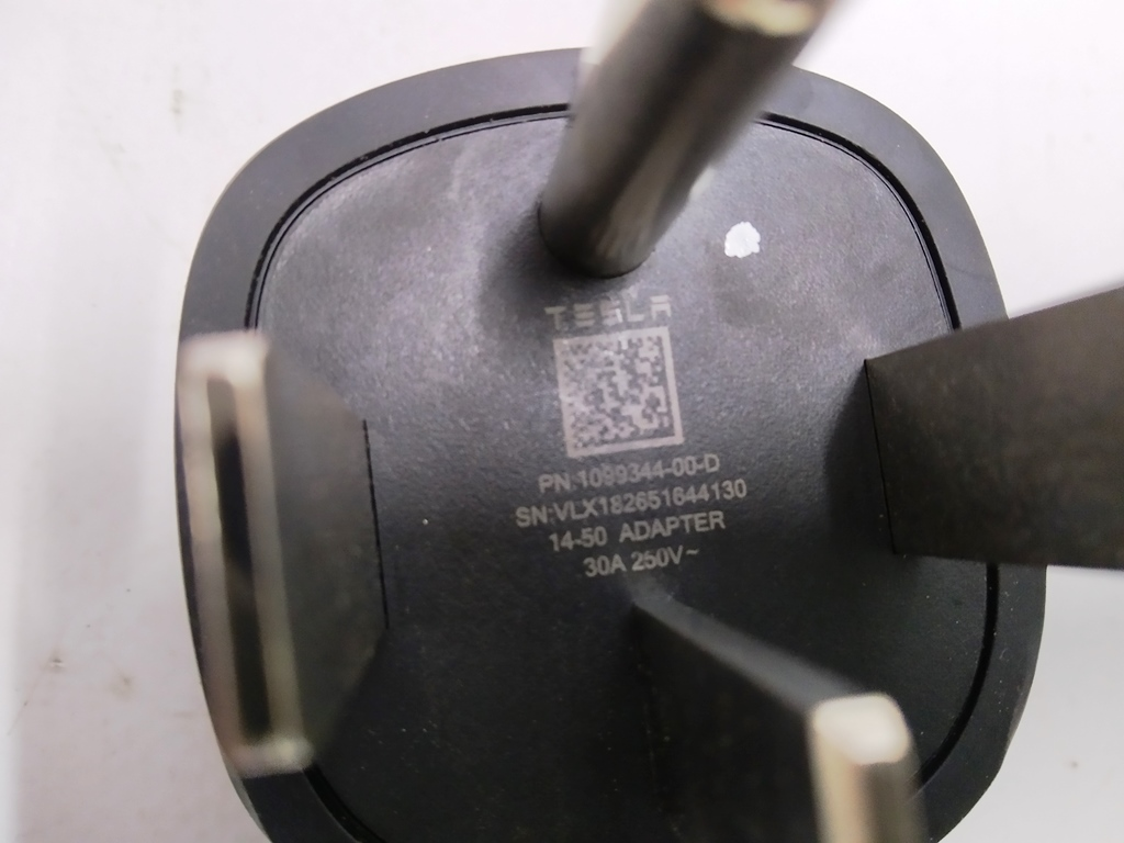 Adaptateur intelligent 2 génération 14-50 Tesla  1099344-00-D