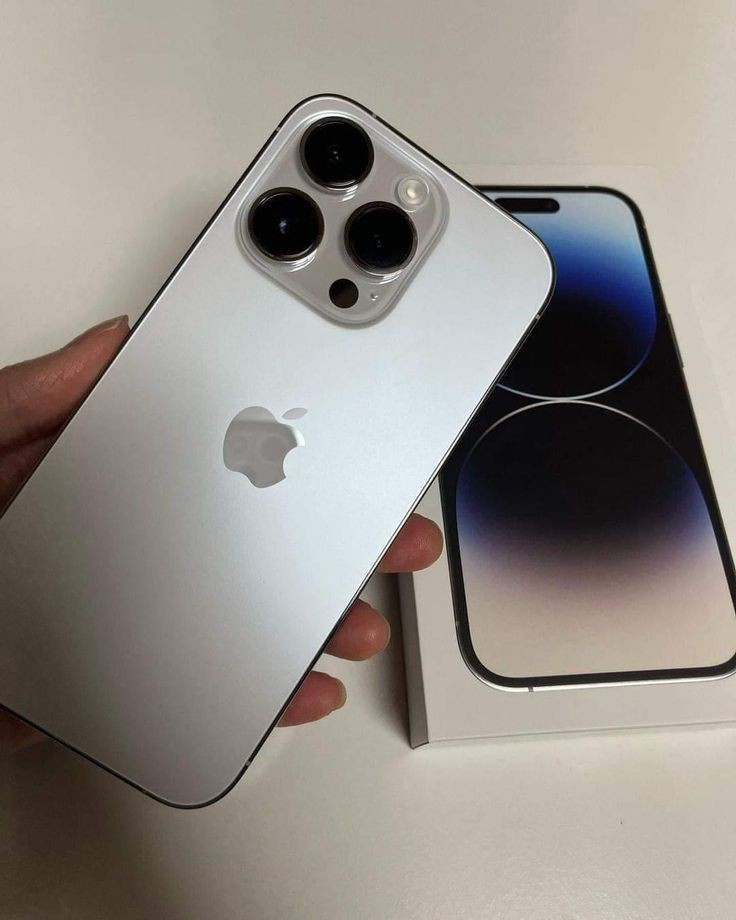 iPhone 14 pro max gris disponible