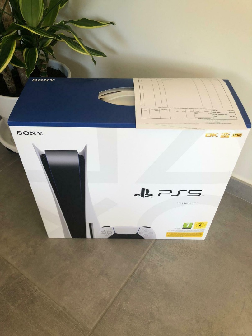 PlayStation standard Neuf sous blister