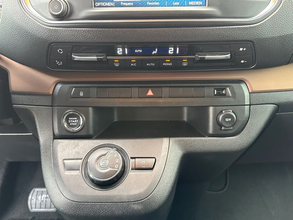 Toyota Proace Verso Compact Team D NAVI TEMPO MAT AHK++