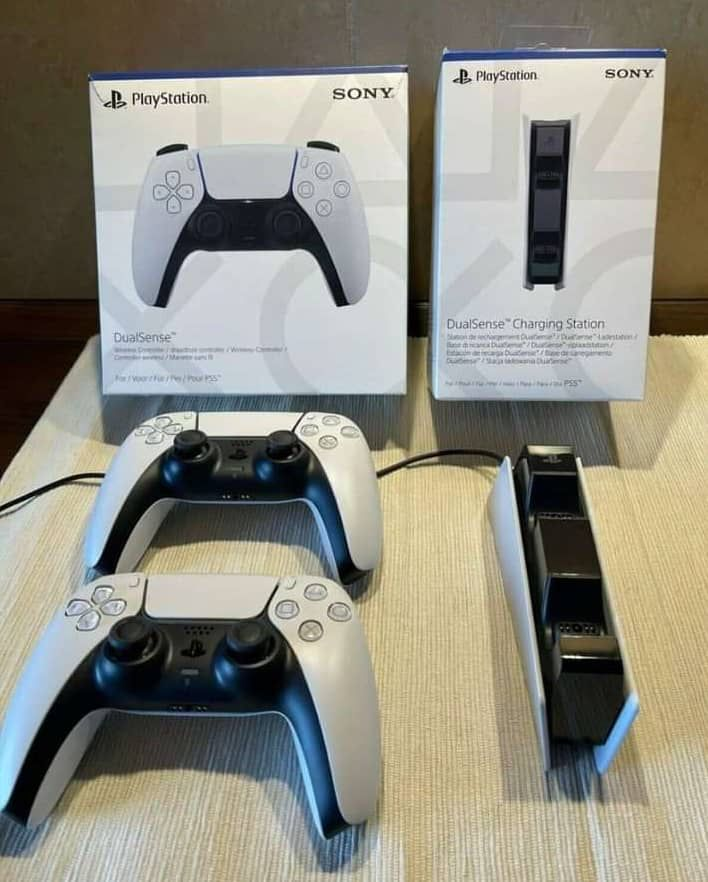 PLAY STATION FIVE (PS5 SONY) - Miniature 9