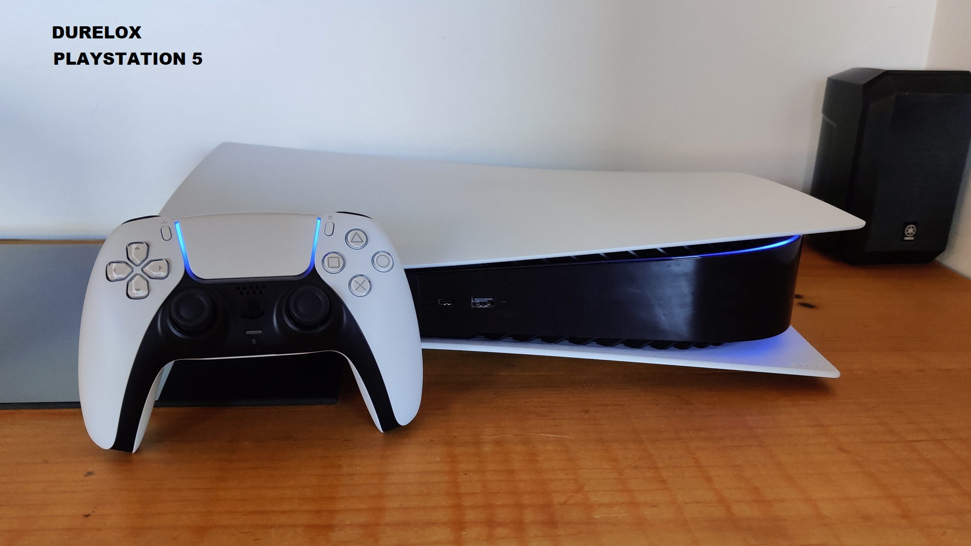 SONY PlayStation 5 Digital Edition, PS5 Avec 1 Manette Sans Fil DualSense, Couleur Blanche