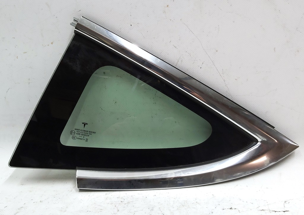 Verre de garde-boue arrière gauche (fenêtre)avec chrome Tesla3
1080703-00-H z-Uc