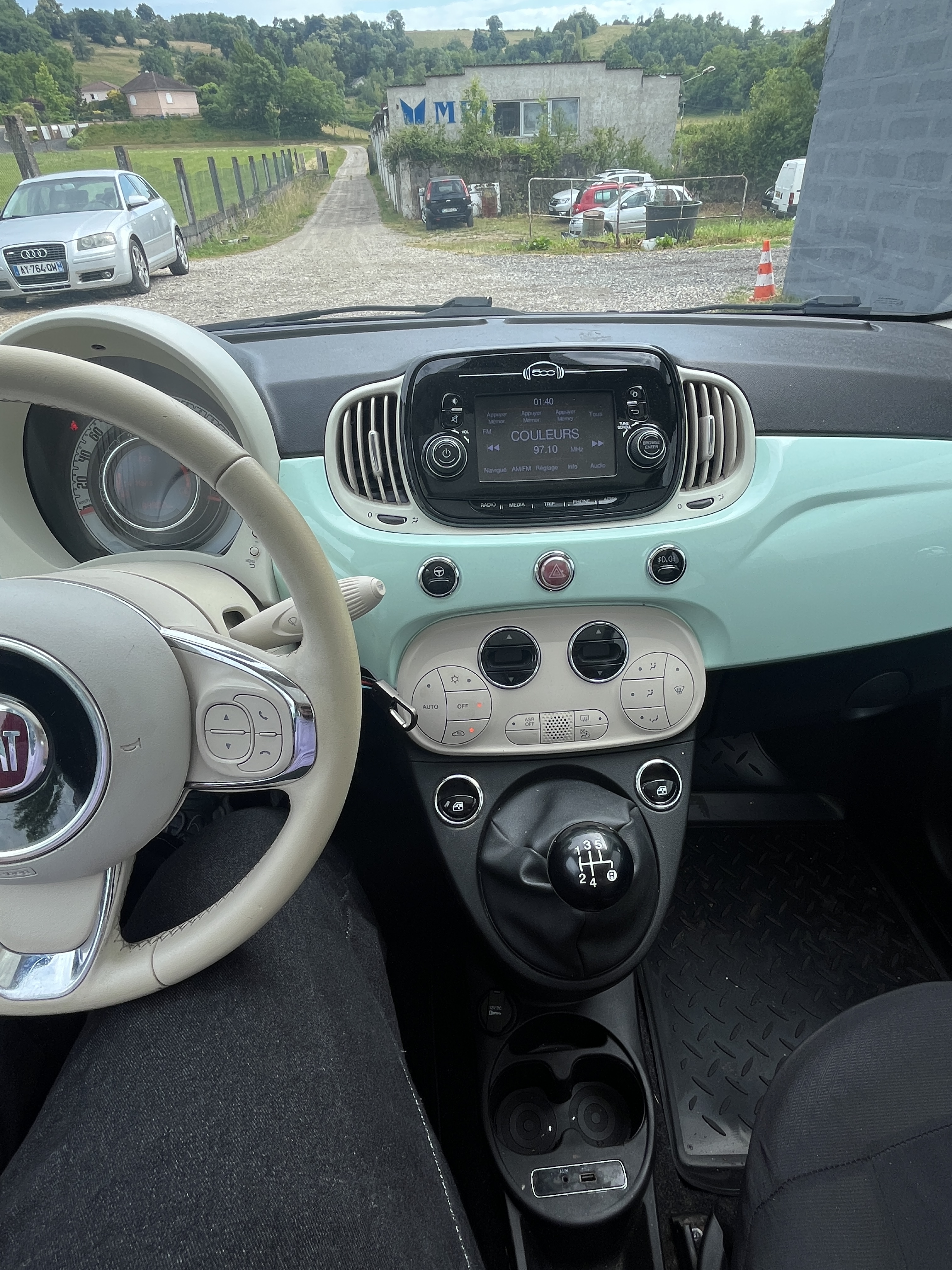 Fiat 500 1.2L 69 ch Lounge - Miniature 2