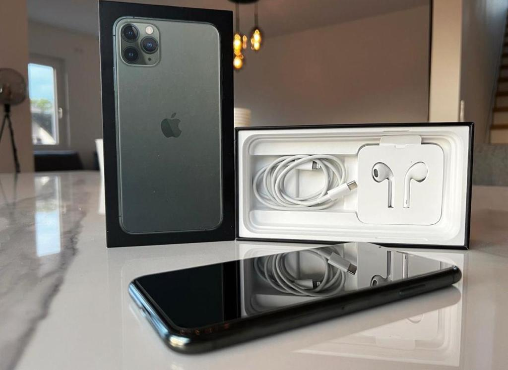 À vendre IPhone 11Promax 256 GB - Miniature 3