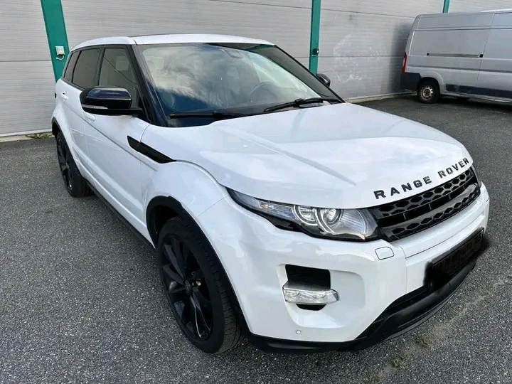 Je mets en vente ma Range rover évoque 2.0 bien propre en bon état de fonctionnement - Miniature 6