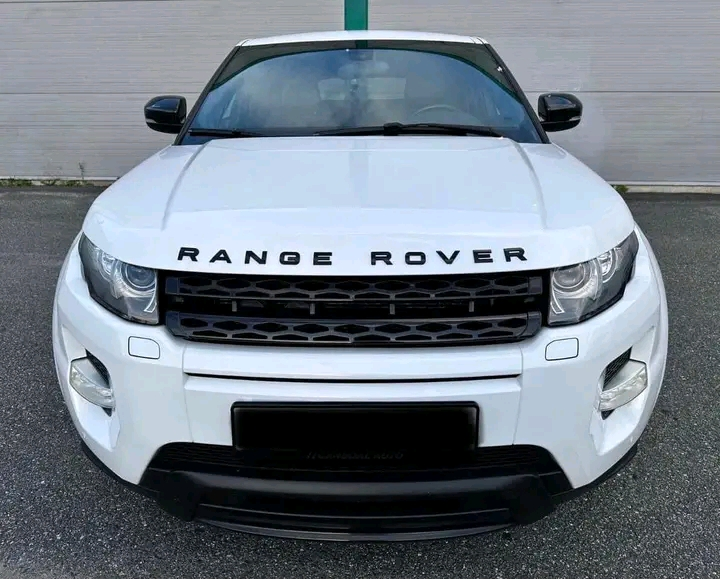 Je mets en vente ma Range rover évoque 2.0 bien propre en bon état de fonctionnement - Miniature 12