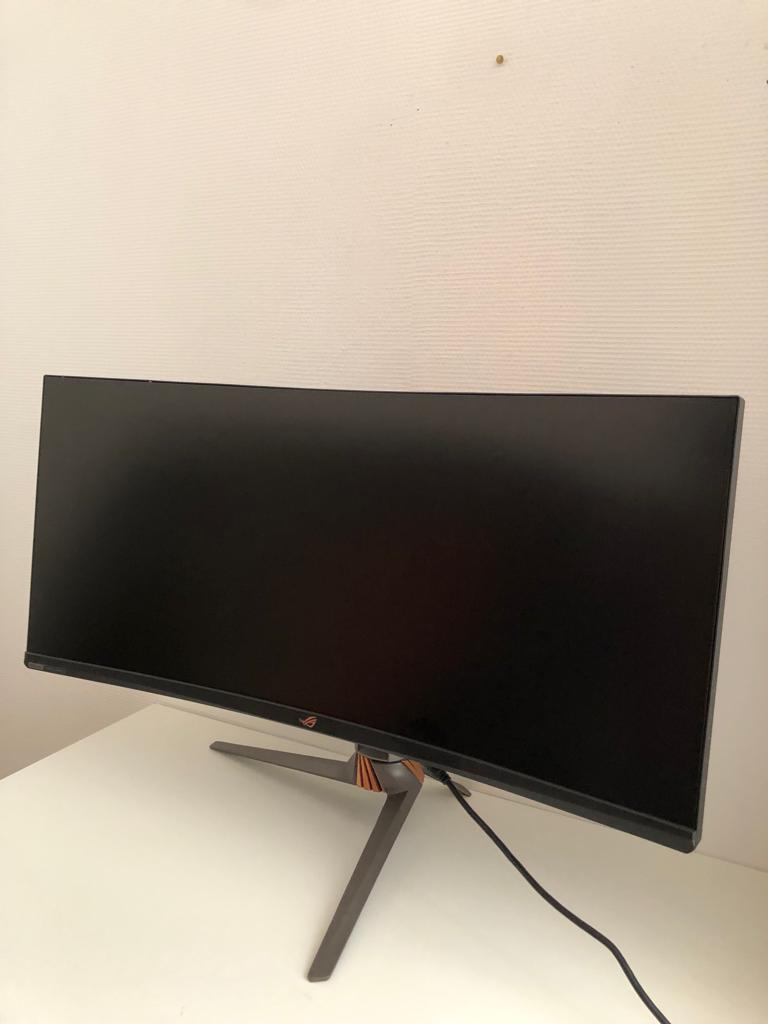 Écran PC Gamer ASUS ROG PG35VQ