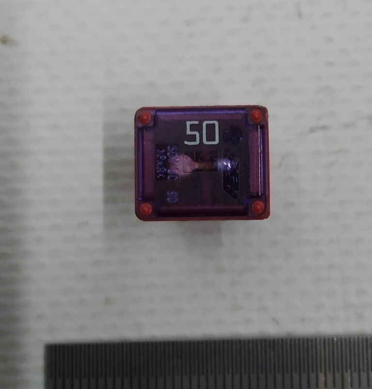 Fusible PROFIL BAS, 50A Tesla {MS_MSR_MX}  1052261-50-A