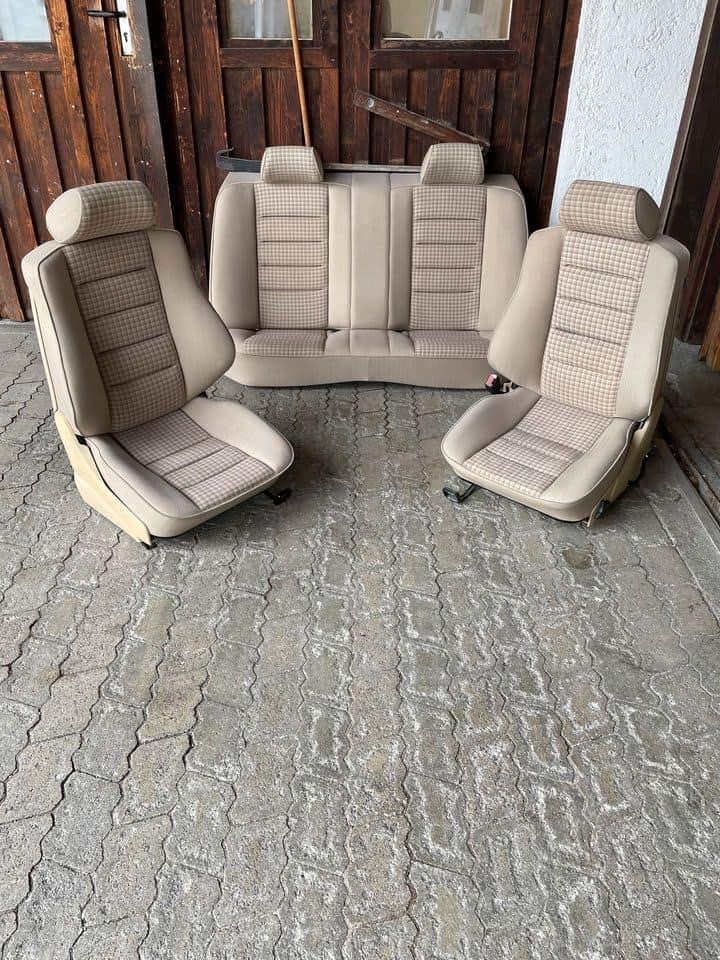 Siège Mercedes beige