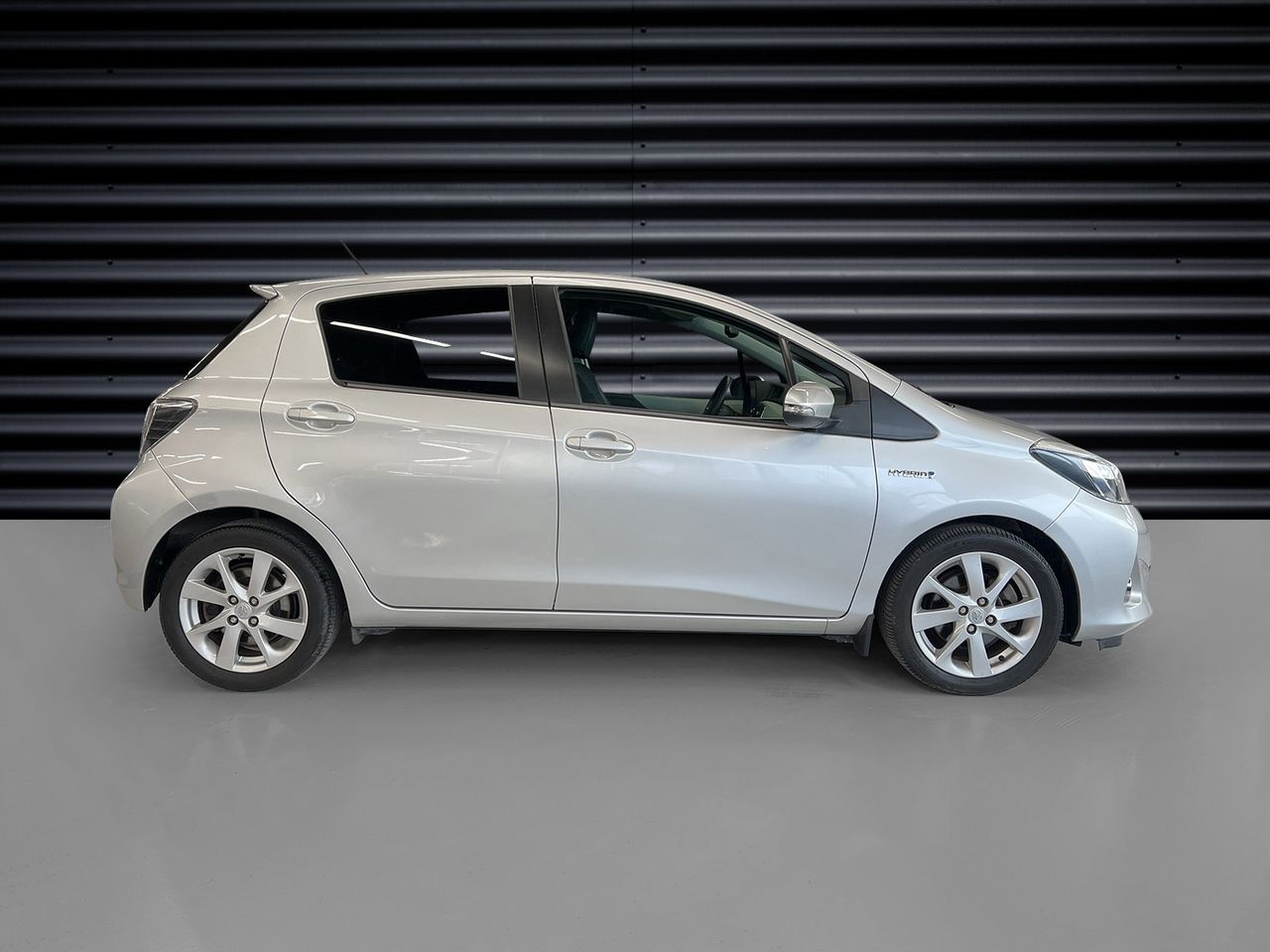 Toyota Yaris HYBRIDE