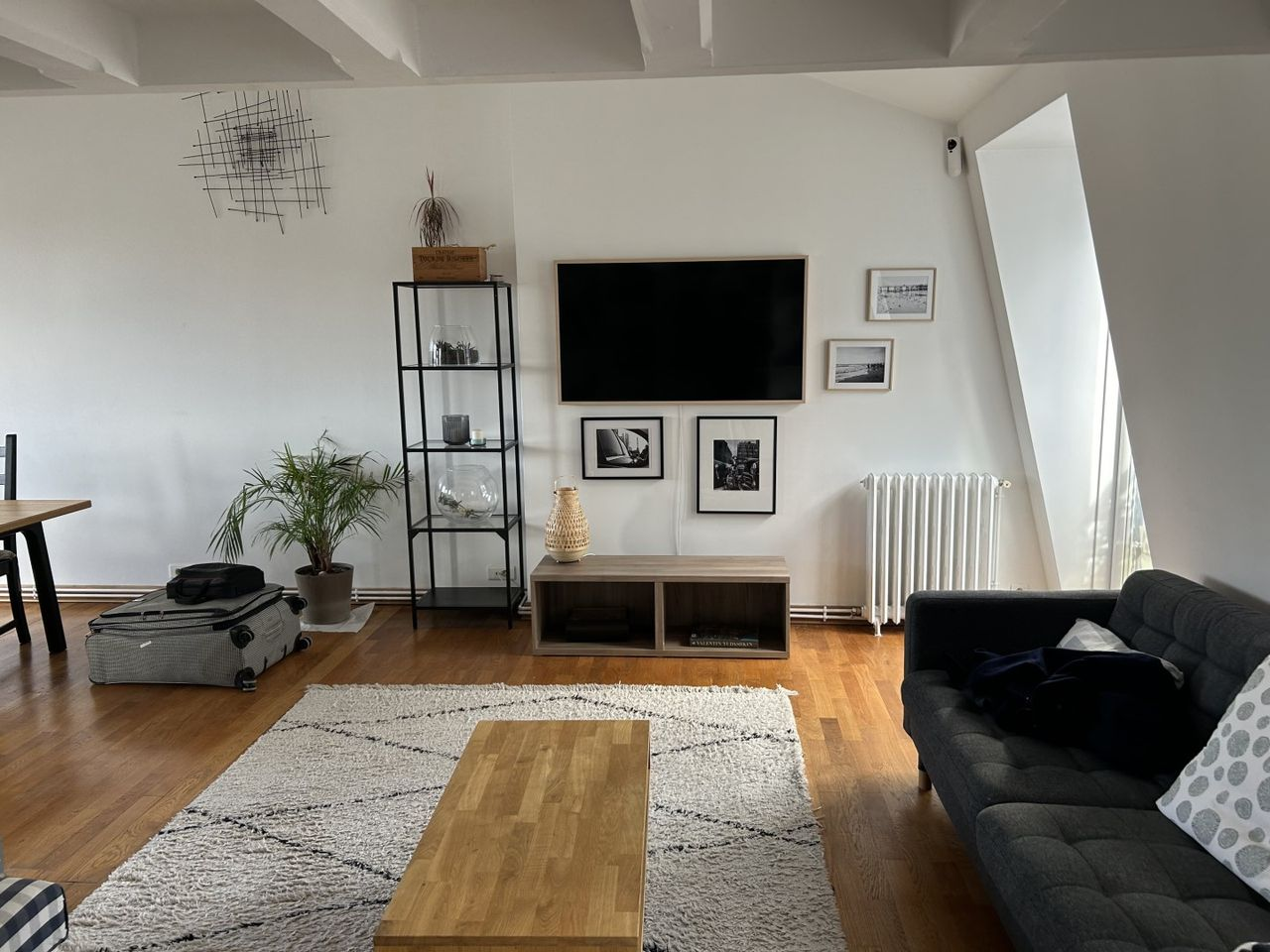Appartement T2 Meublé à Louer - Miniature 2