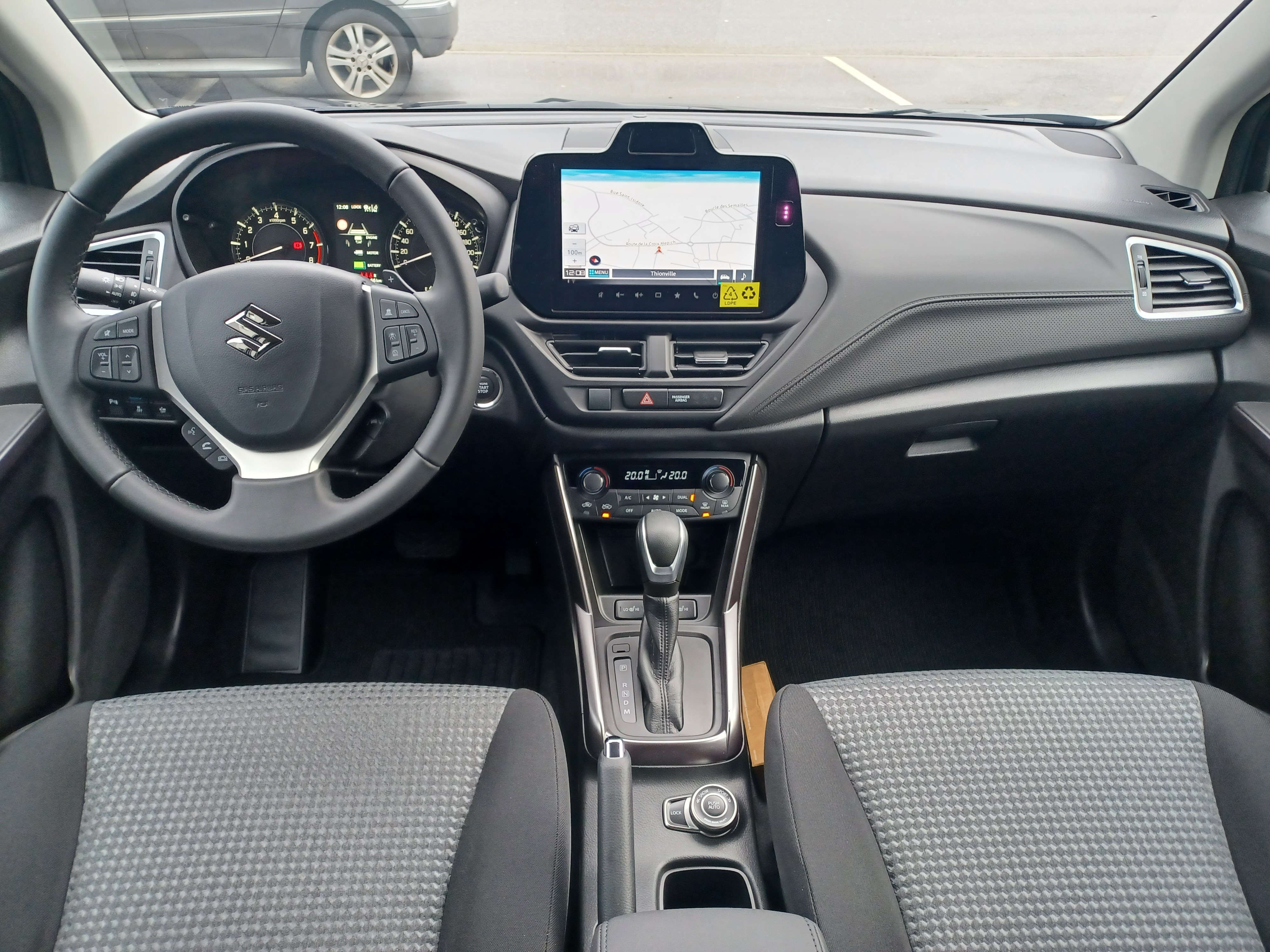 Suzuki SX4 S-Cross 1.5 GL+ 4 roues motrices à vendre - Miniature 14