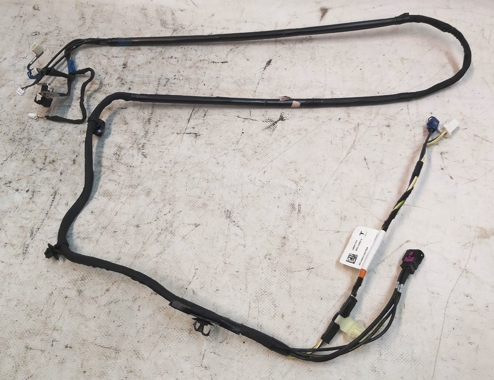 Caméra de pare-brise Tesla modèle Y et faisceau de câbles GPS  2489057-00-B