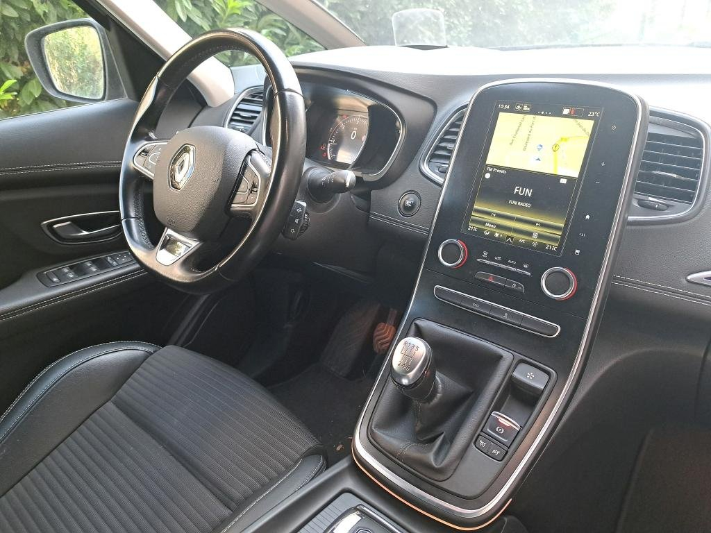 Renault Grand Scenic 1.7 DCI Intens - Diesel - Manuelle - 150 hp