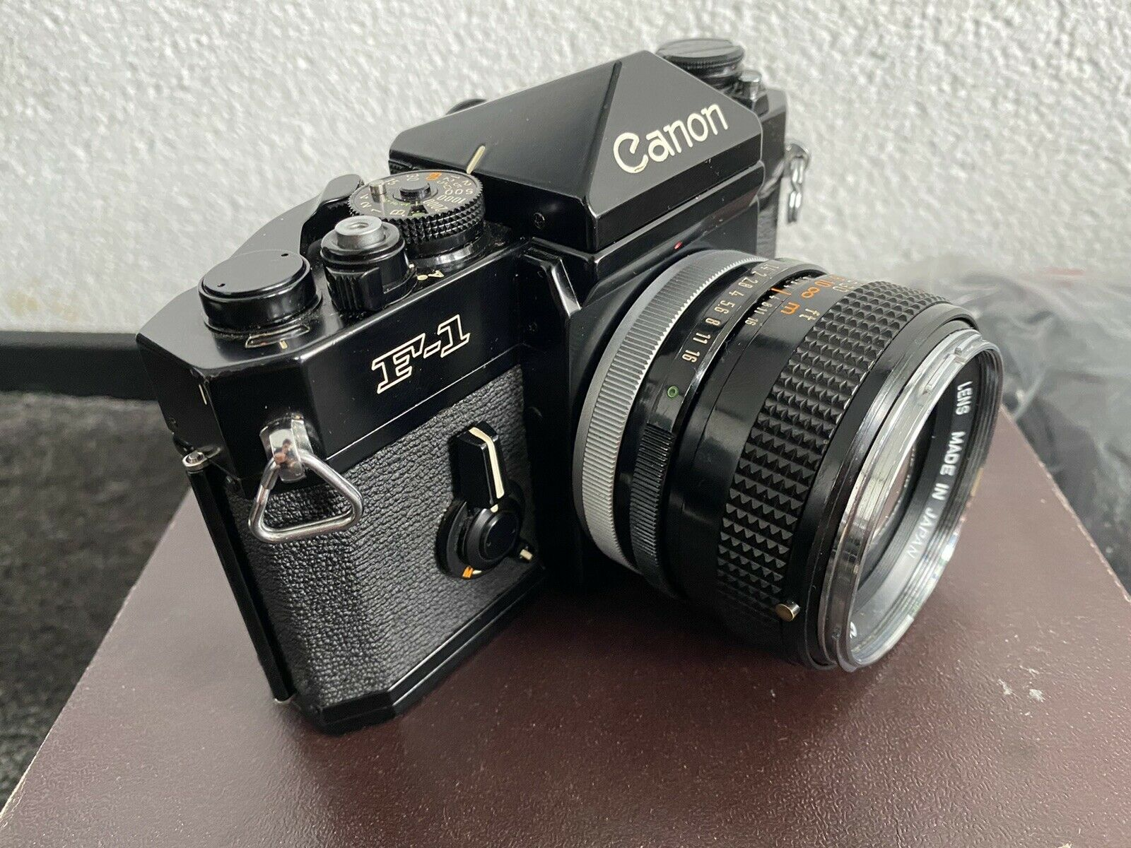 CANON F-1 Camera FD 50mm 1.4