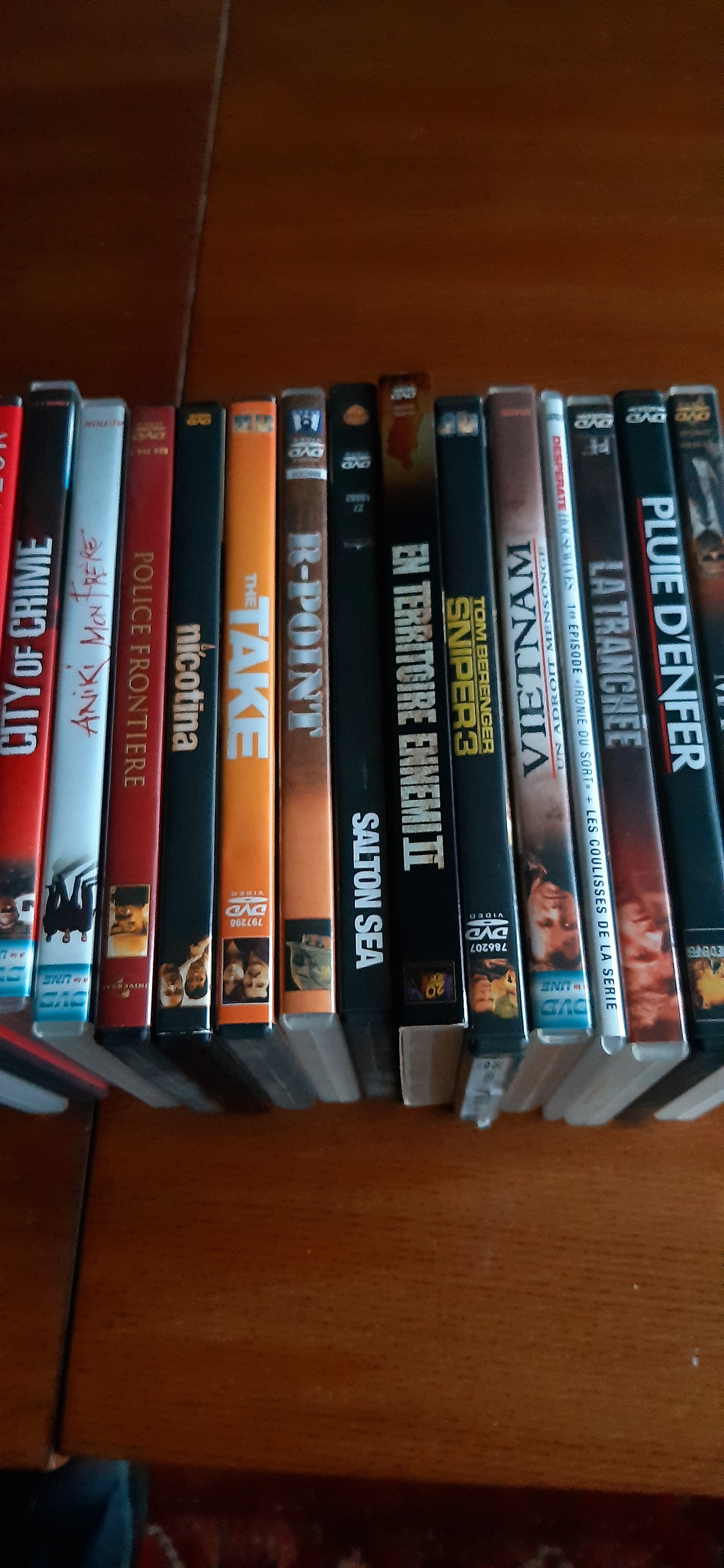 Grande collection de DVD à vendre - Miniature 2