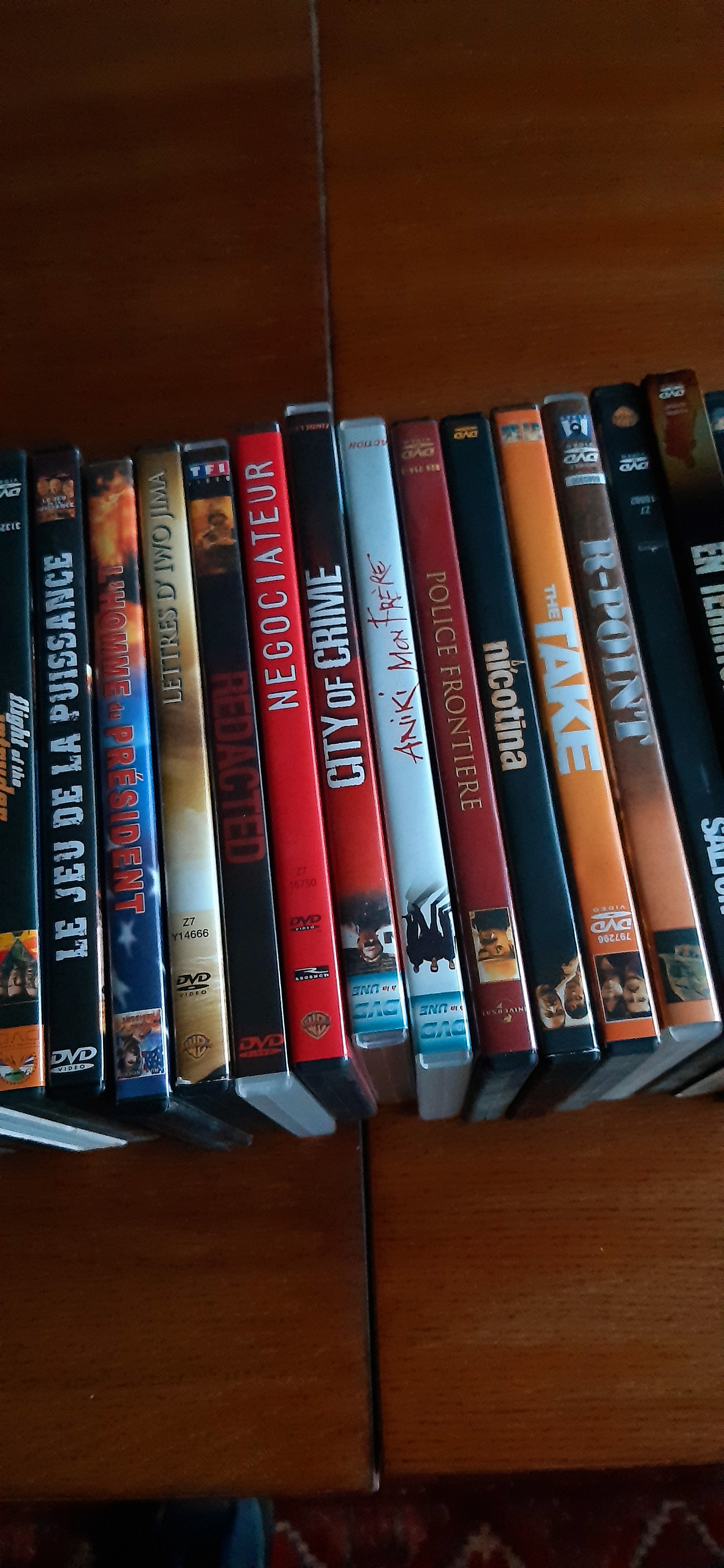 Grande collection de DVD à vendre - Miniature 3
