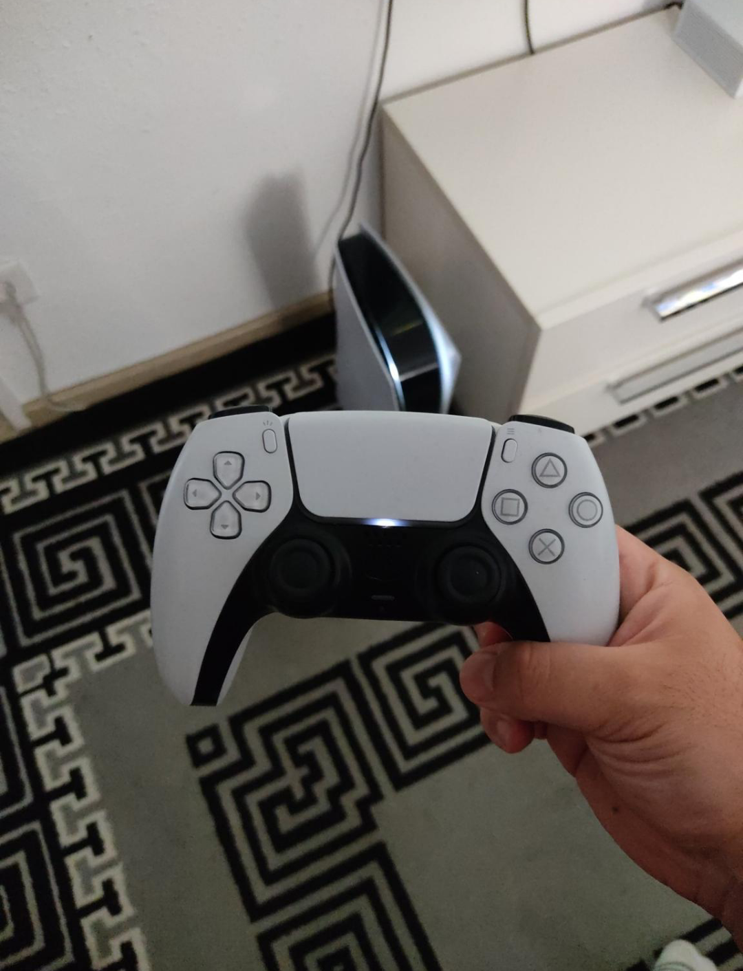 Console Ps5 en excellent état - Miniature 3