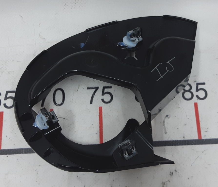 Entretoise de garniture inférieure gauche de siège passager brillant Tesla 1066591-00-B