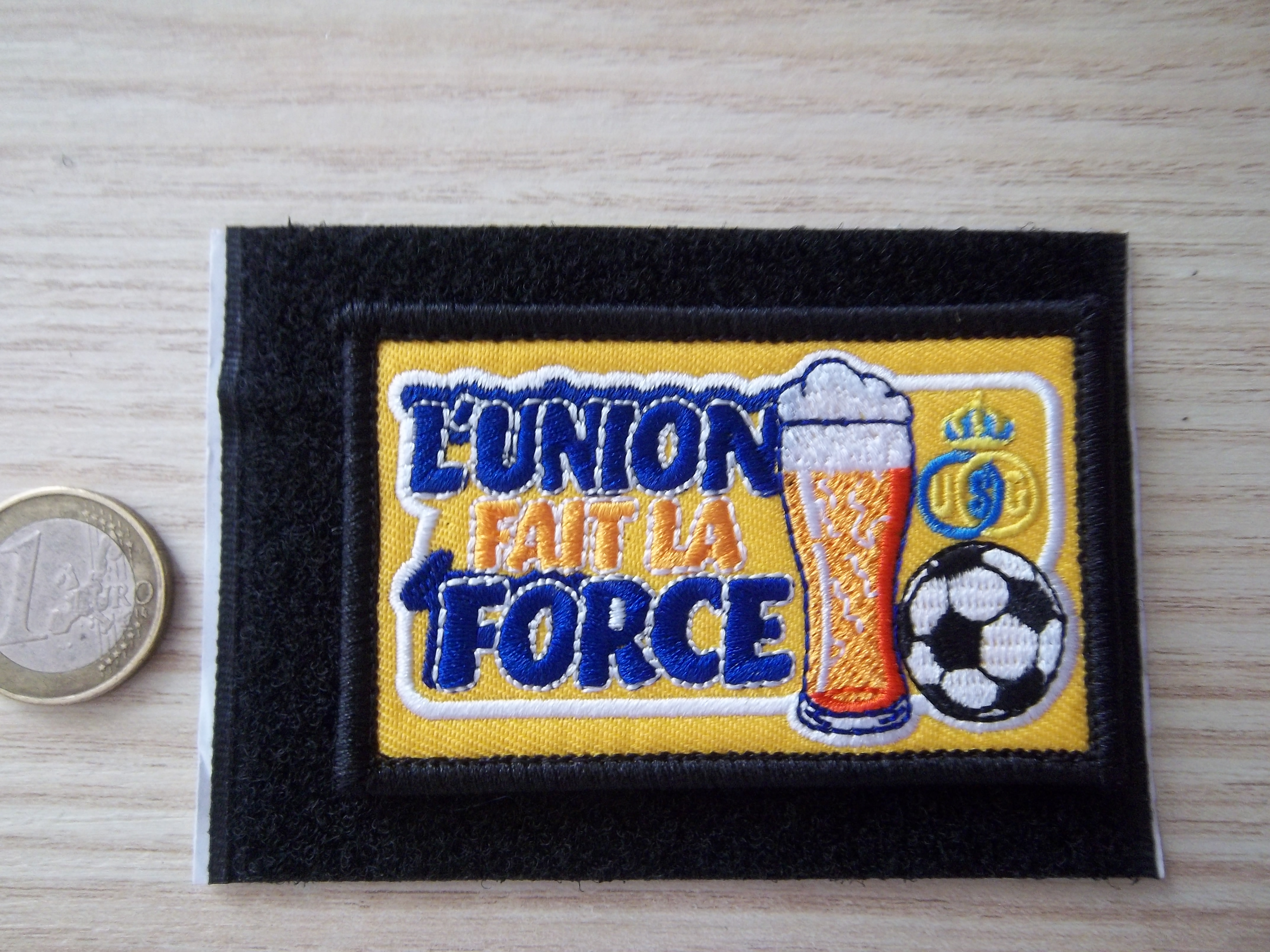 Écusson humoristique de football - "L'Union Fait La Force"