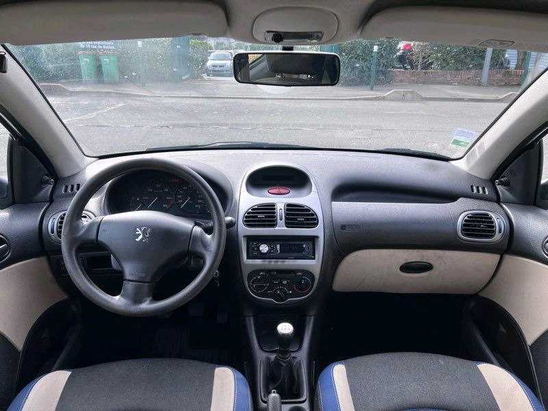 Peugeot 206
