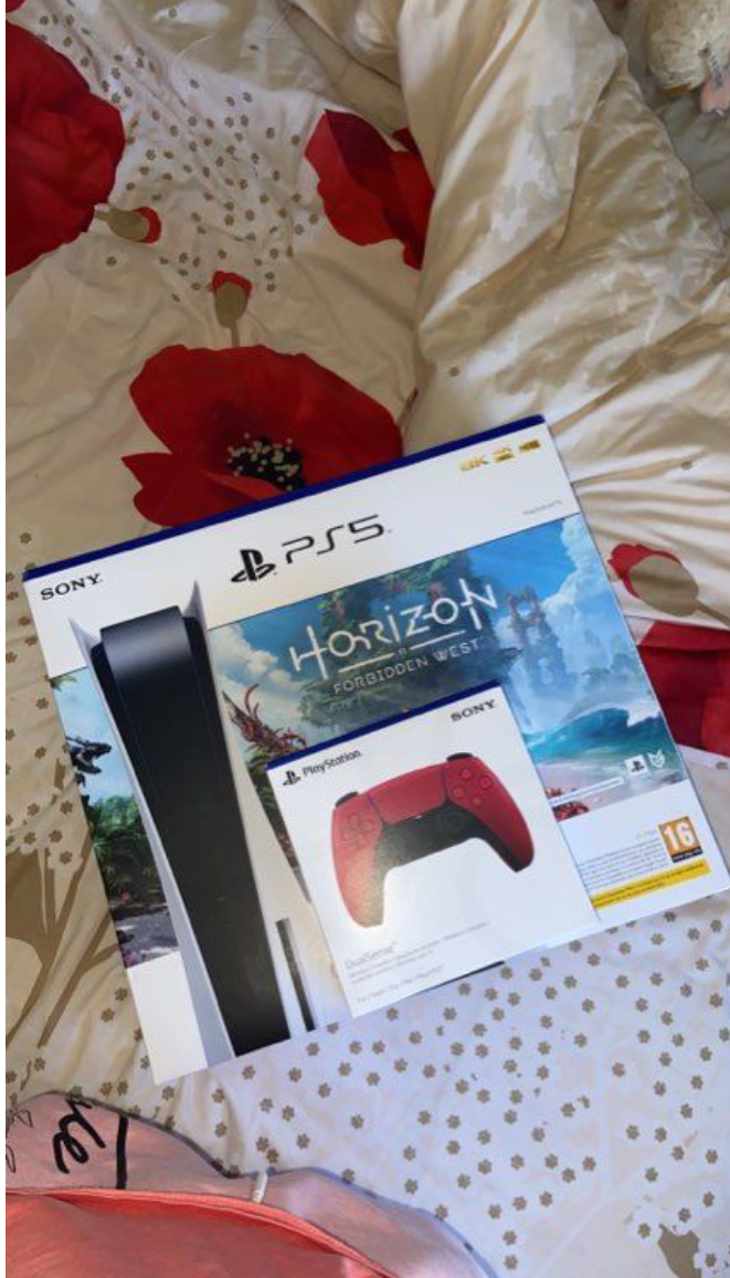 PS5 standard neuve jamais déballé