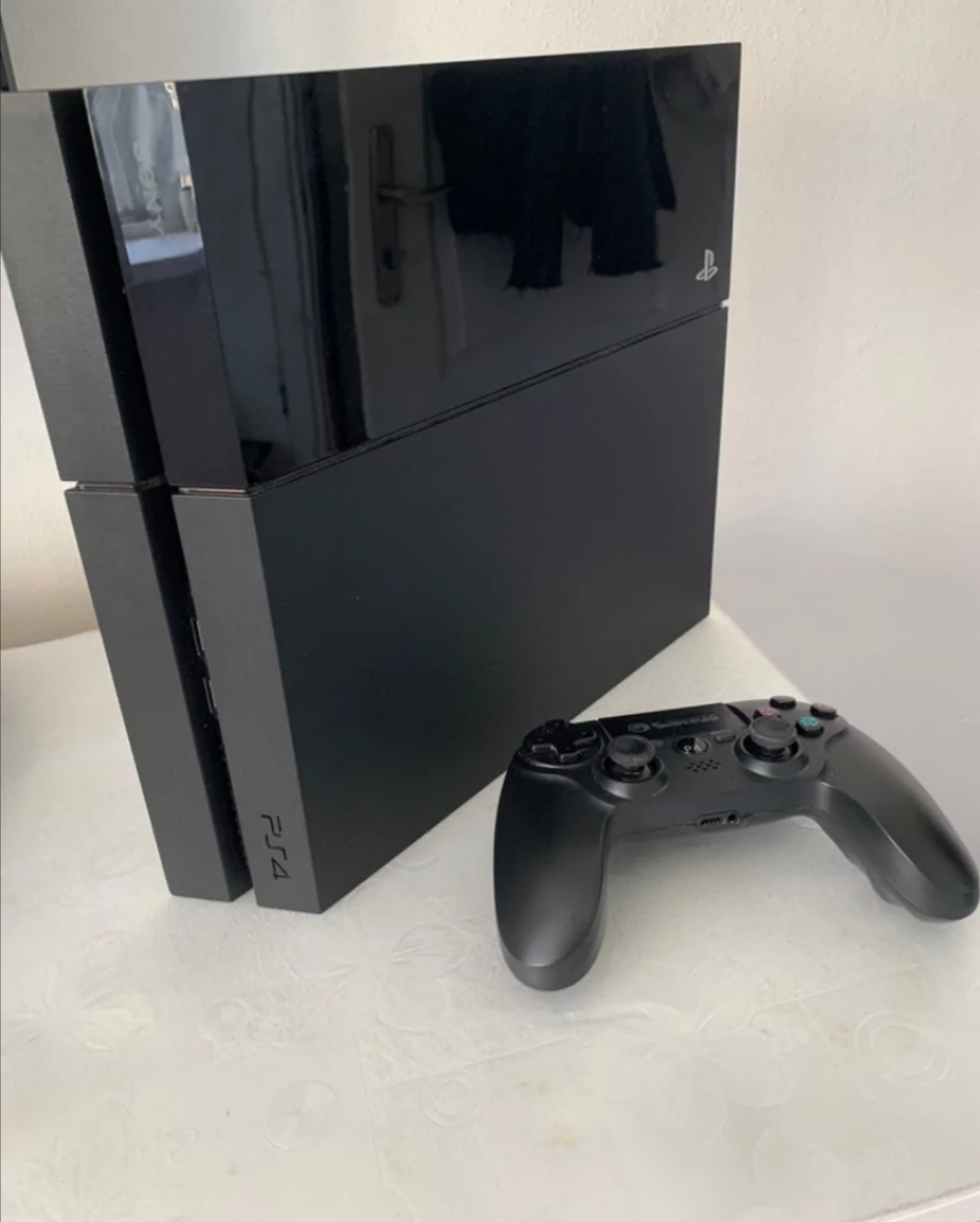 Play station 4