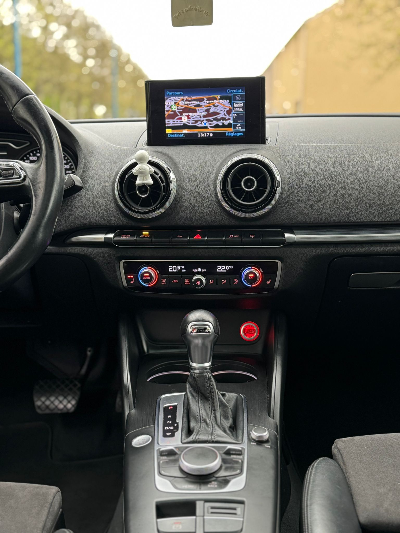 Audi A3 S-Line SportBack 2.0 TDI à vendre - Miniature 3