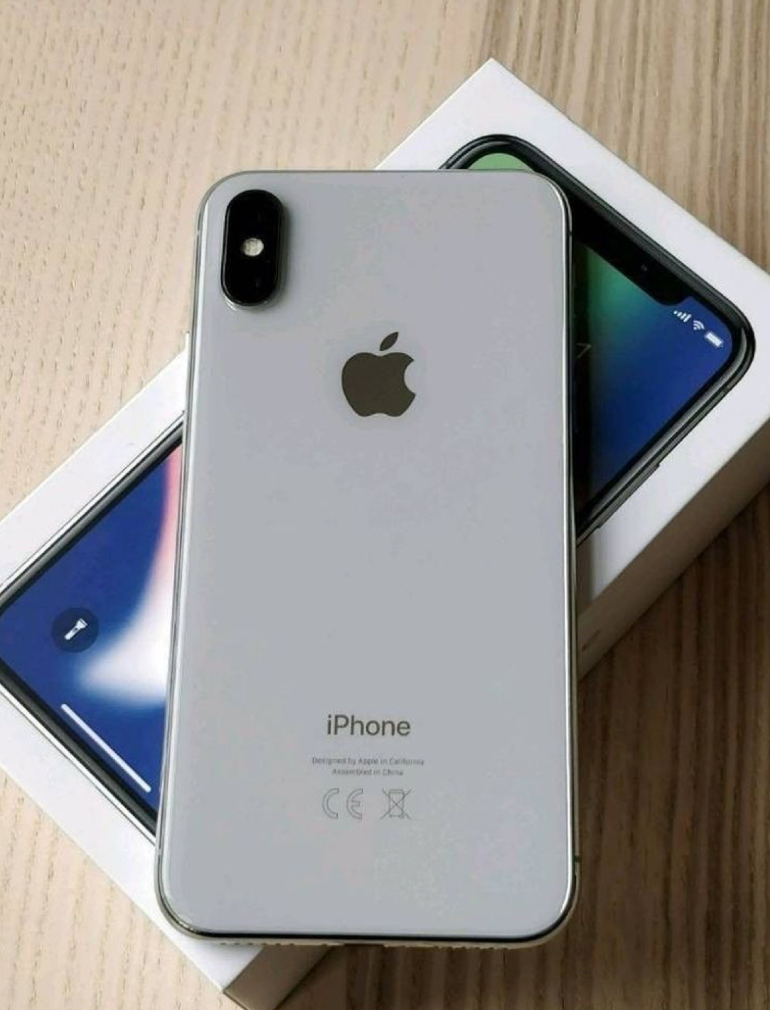 iPhone X 64 GB à vendre - État impeccable