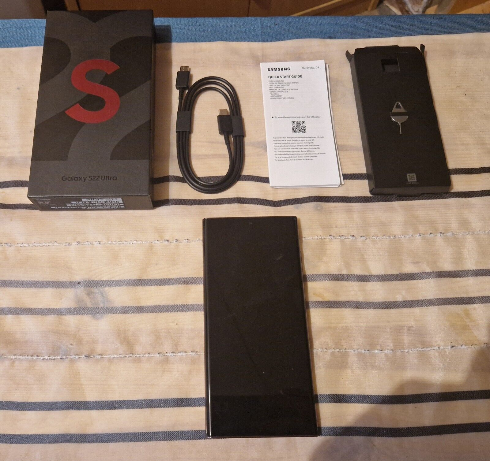 Samsung Galaxy S22 Ultra SM-S908B/DS - 128 Go -  (Sans Simlock)