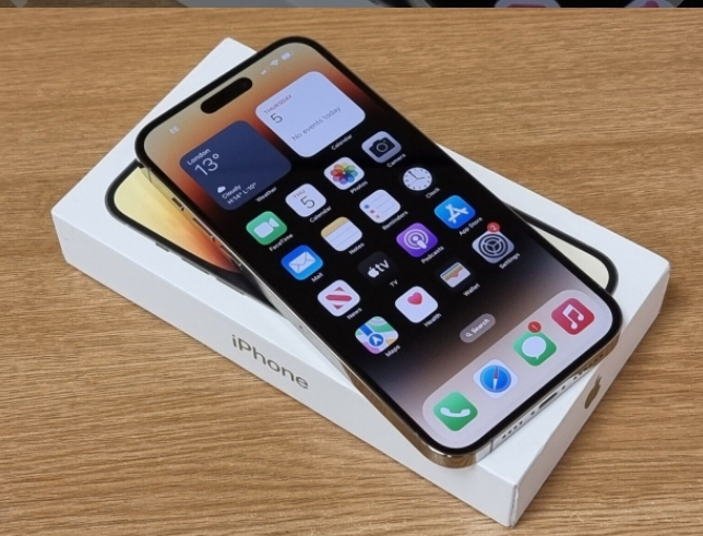 iPhone 14