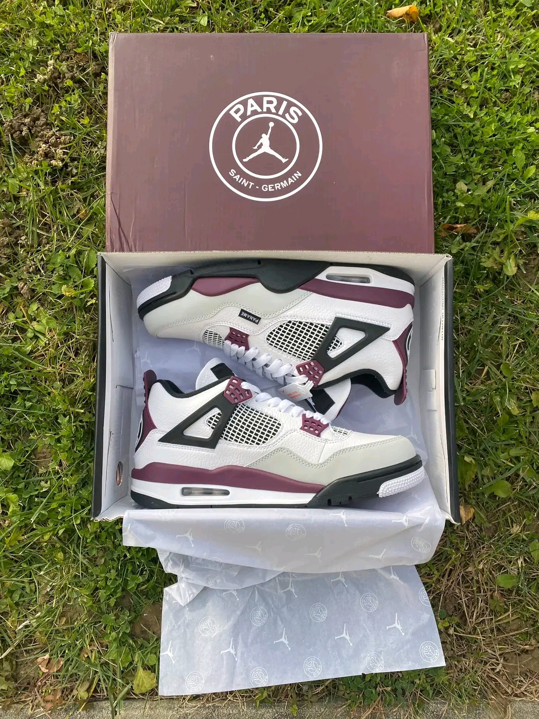 Vente JORDAN 4 PSG neuf Taille 45 UE