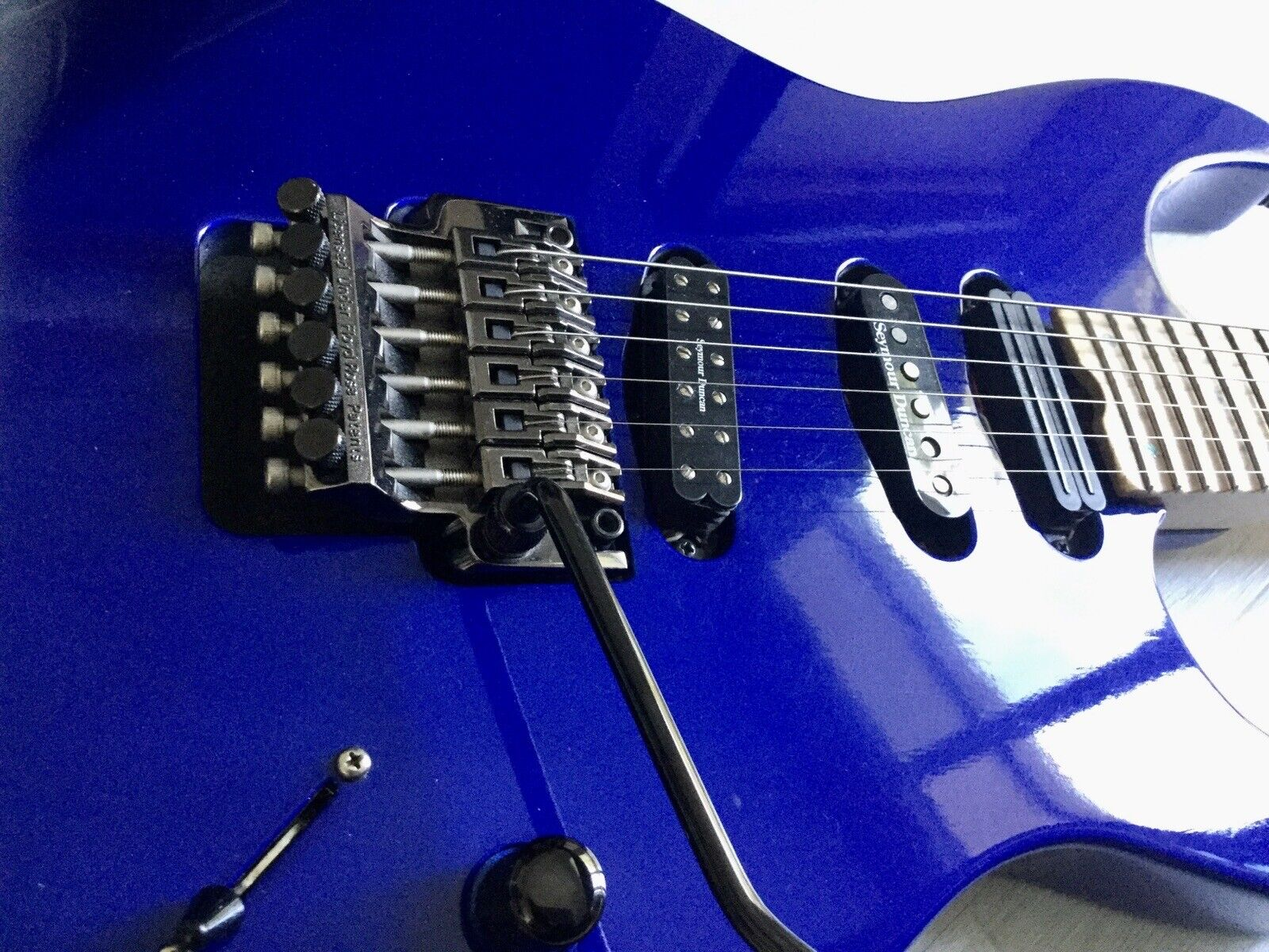 Guitare luthier - Miniature 5