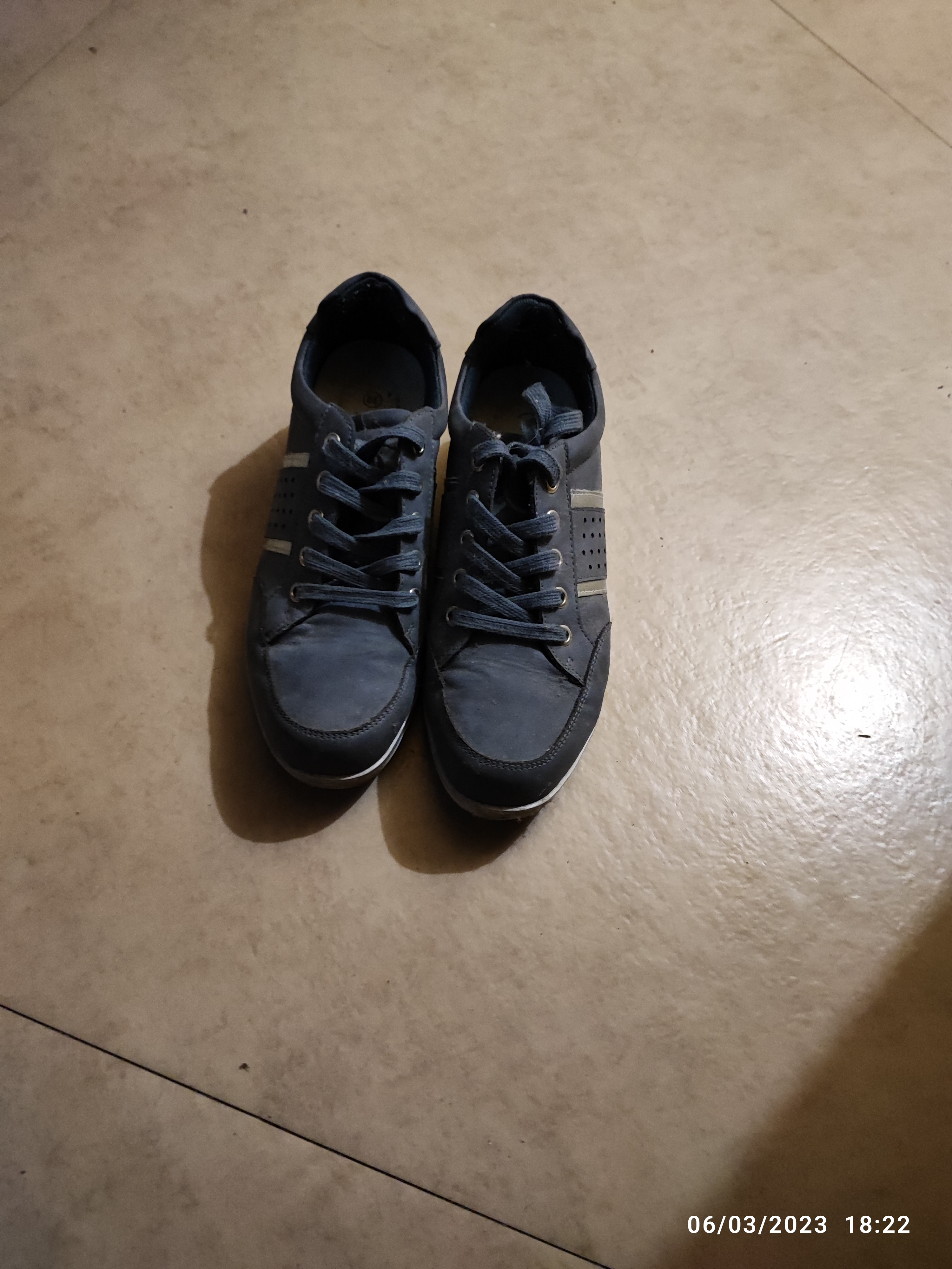 Chaussures bleues