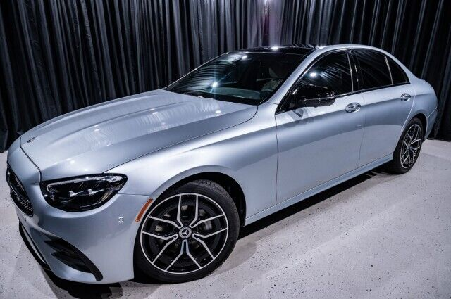 Mercedes_ Benz