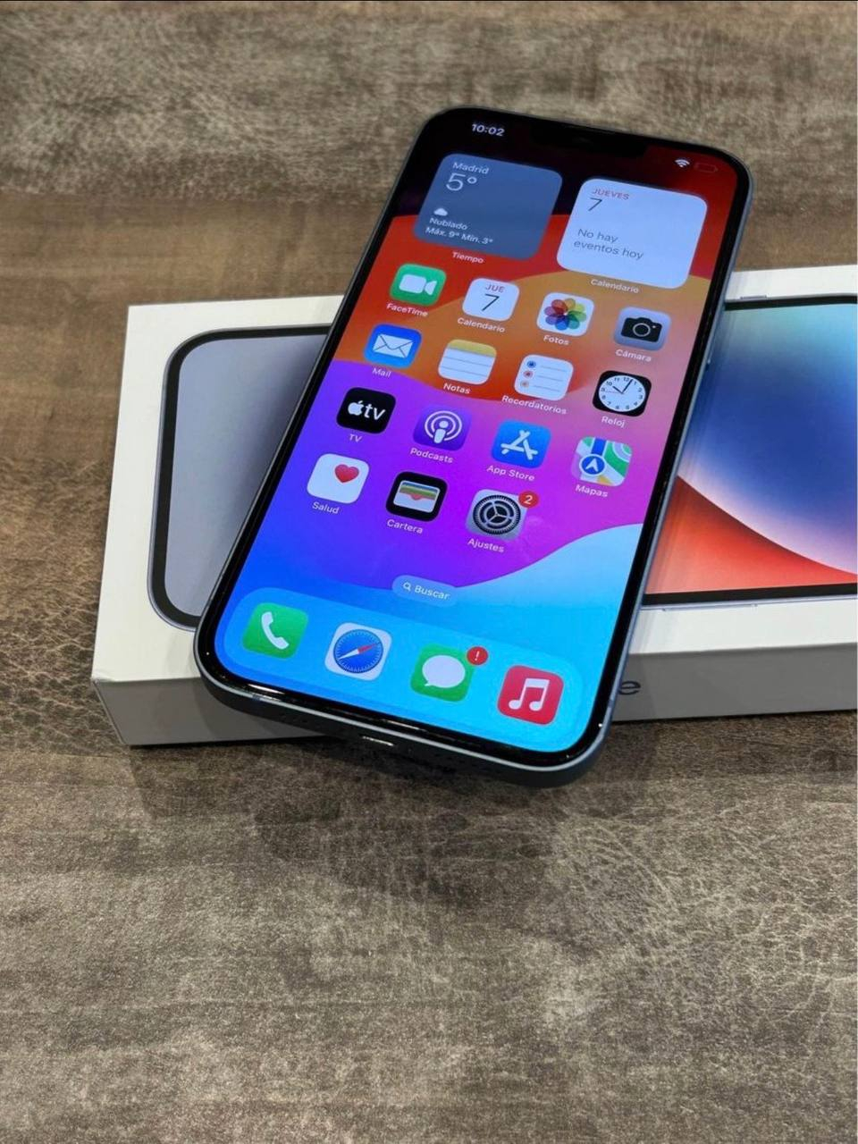 Appel iPhone 14 bleu