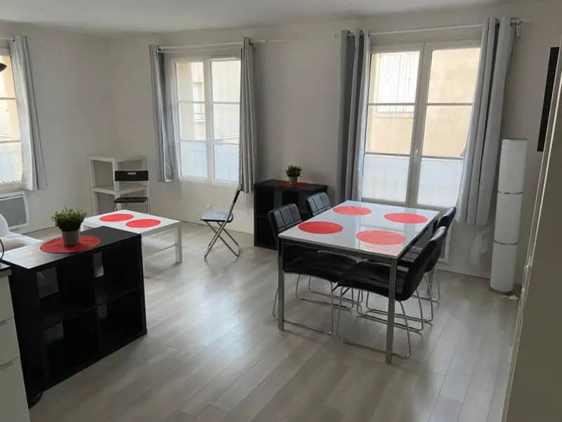 Charmante T2 entièrement meublé