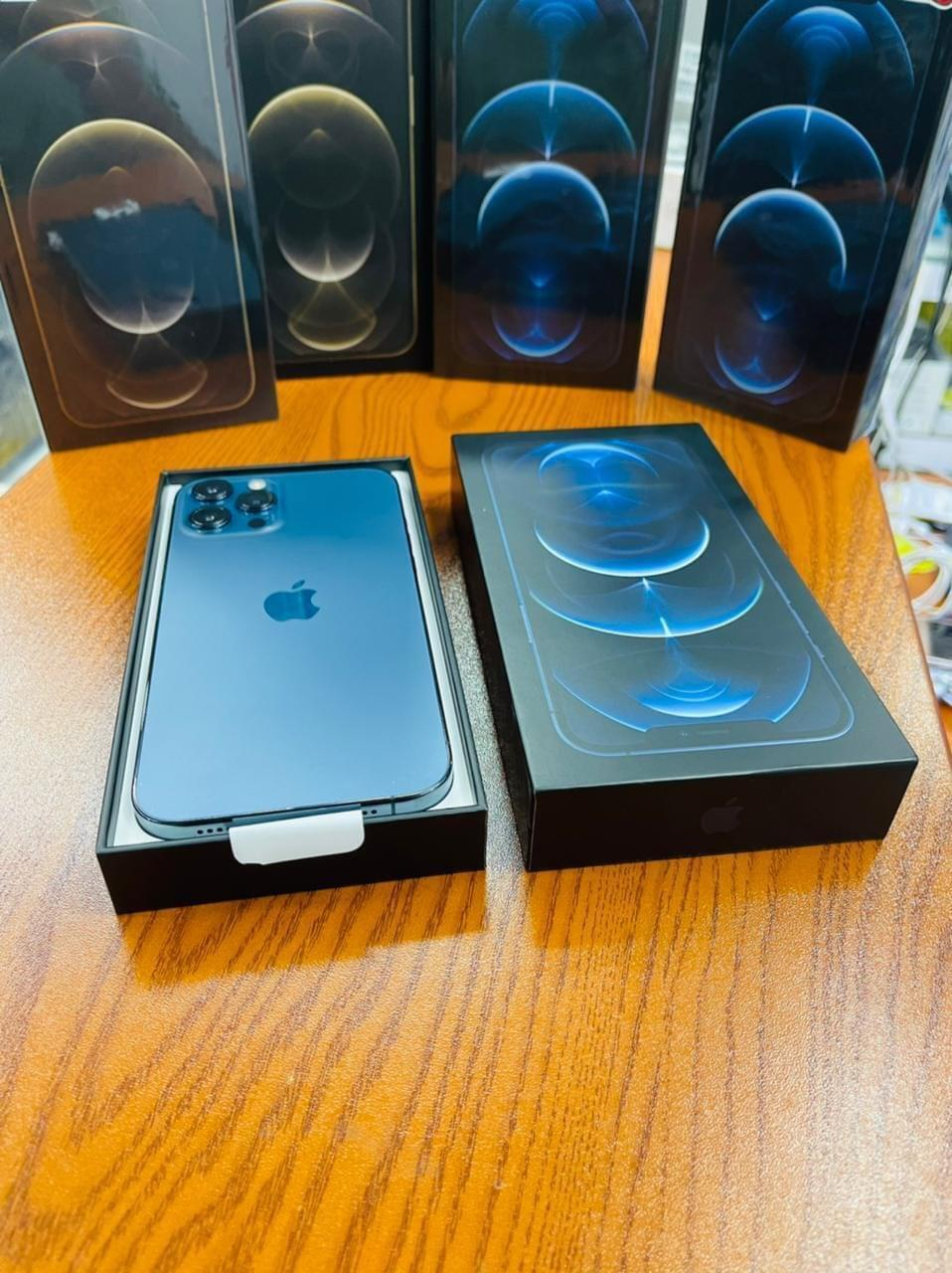 iPhone 12 Pro Max, iPhone 13 Pro Max, iPhone 14 Pro Max Tous à vendre