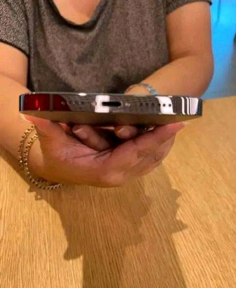 Smartphone en vente état supérieur - Miniature 2