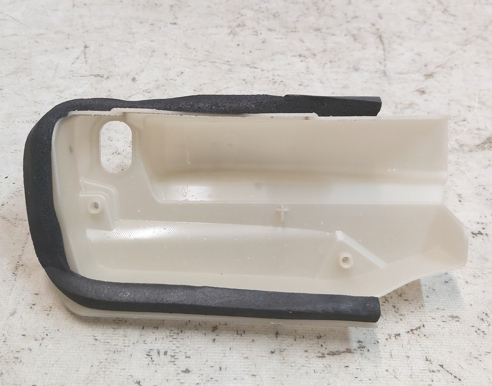 Couvercle de serrure de porte avant gauche REV02 Tesla  1500672-cover REV02
