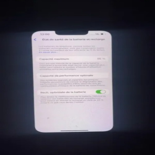 iPhone 13 en très bon état à vendre
