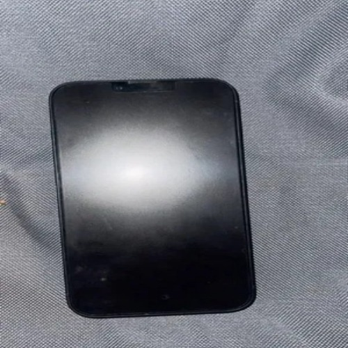 iPhone 13 en très bon état à vendre - Miniature 2